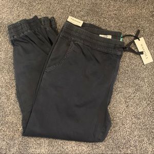 Women’s joggers